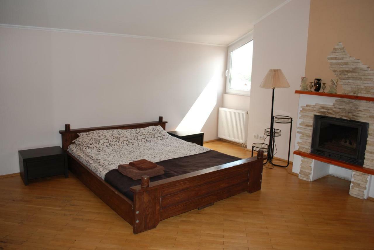 Hostel Villa Roma Lviv Eksteriør bilde