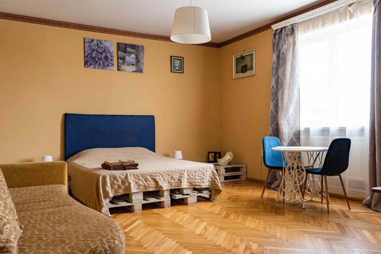 Hostel Villa Roma Lviv Eksteriør bilde