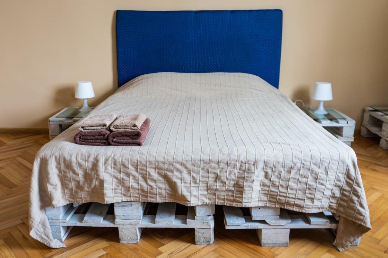 Hostel Villa Roma Lviv Eksteriør bilde
