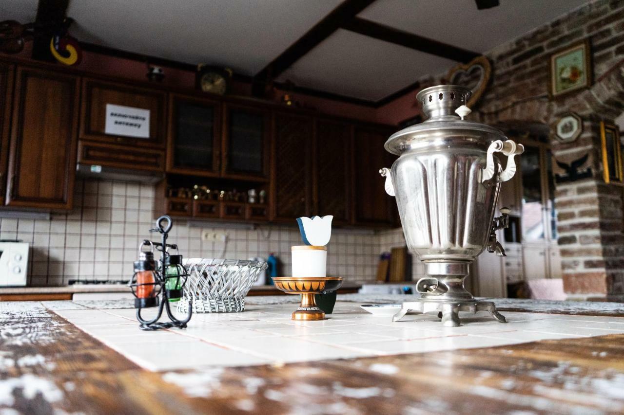 Hostel Villa Roma Lviv Eksteriør bilde