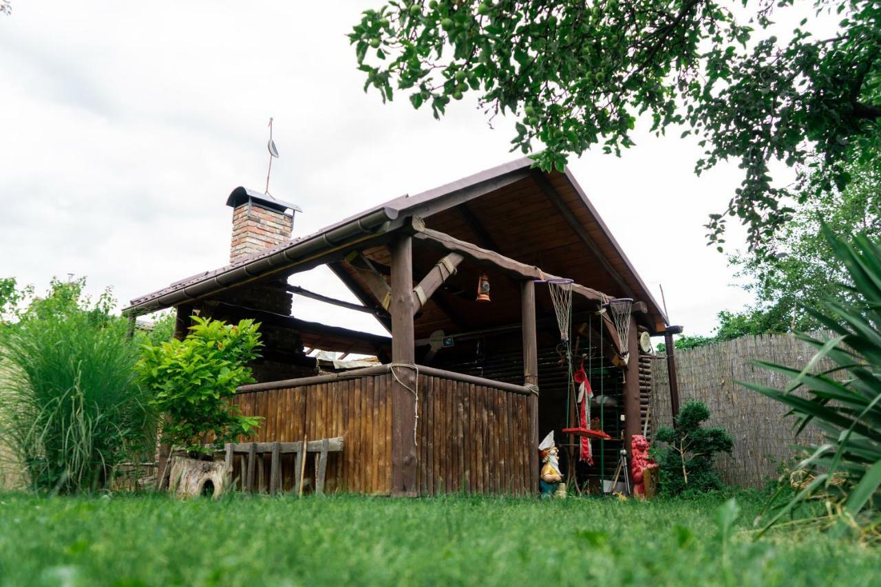 Hostel Villa Roma Lviv Eksteriør bilde